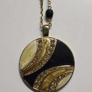 Beautiful KC necklace